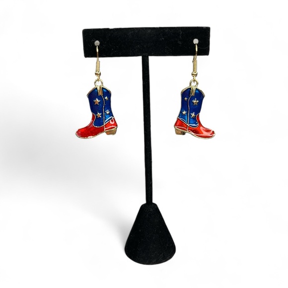 Western style Americana USA ๐บ๐ธ Boot Earrings gold tone NWOT - Picture 3 of 3